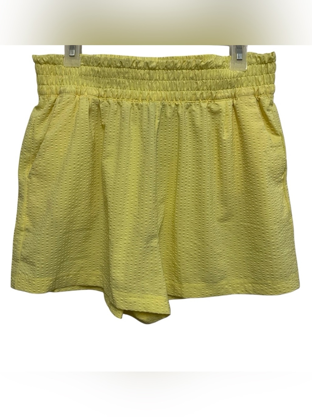 Vuori villa textured short sunlight yellow